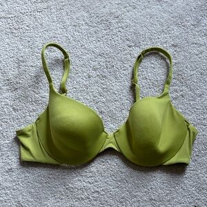 Victoria's Secret Lime Green Under Wire Bra Size 36B Demi